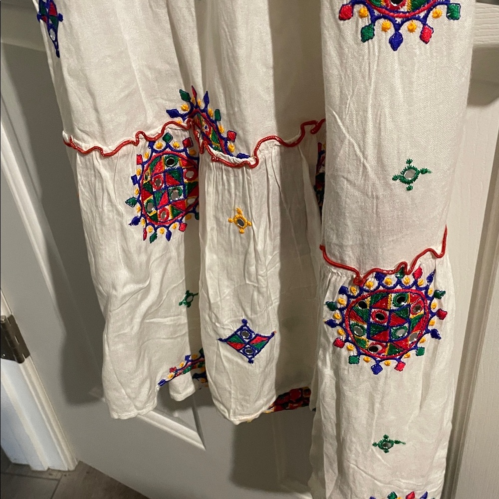 Embroidered White Maxi Dress - Picture 12 of 12